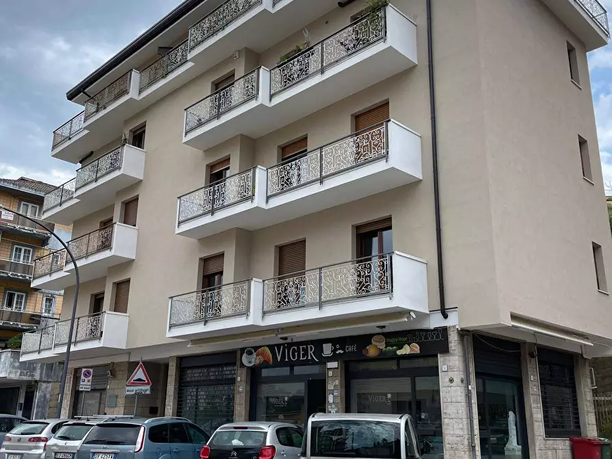 Immagine 2 di Appartamento in vendita  in via carafa a Avellino