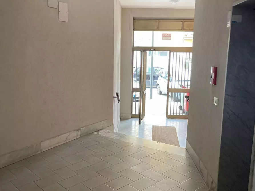 Immagine 7 di Appartamento in vendita  in via carafa a Avellino