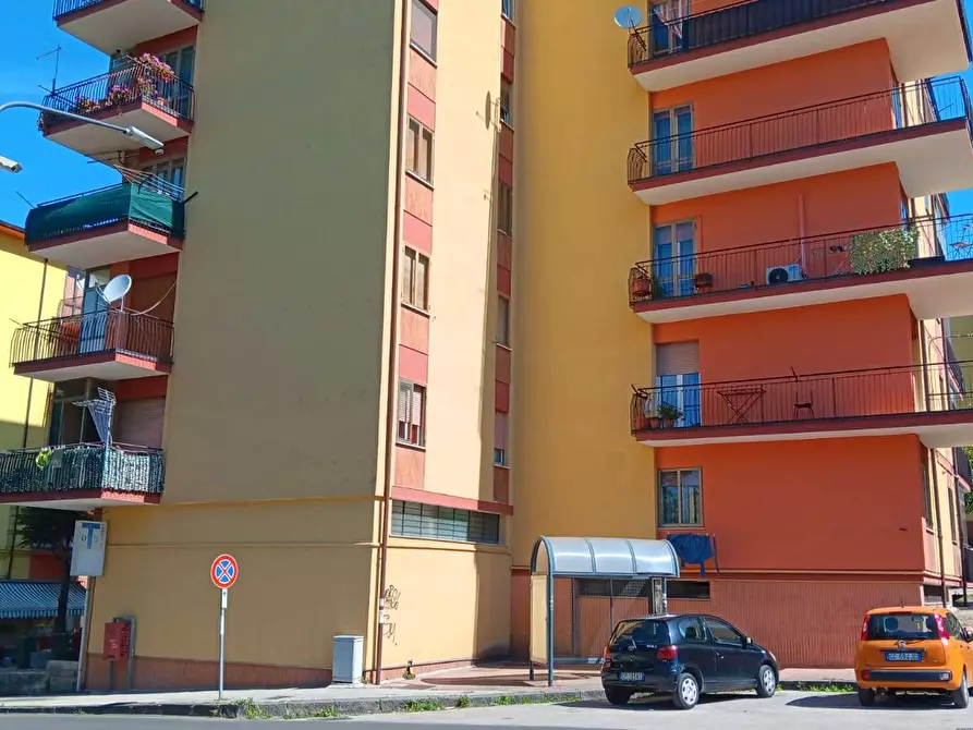 Immagine 1 di Appartamento in vendita  in via rotondi a Avellino
