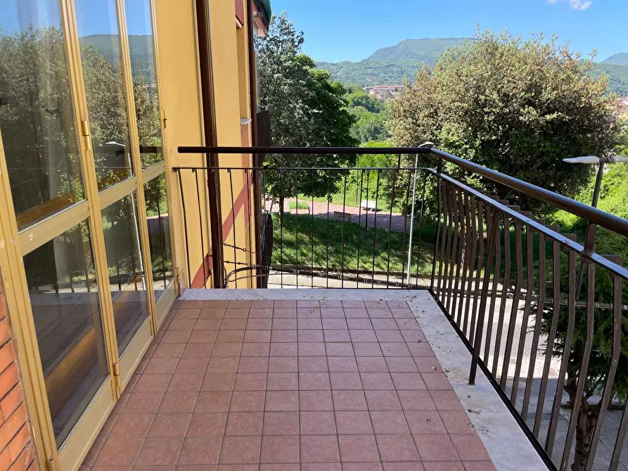 Immagine 30 di Appartamento in vendita  in via rotondi a Avellino