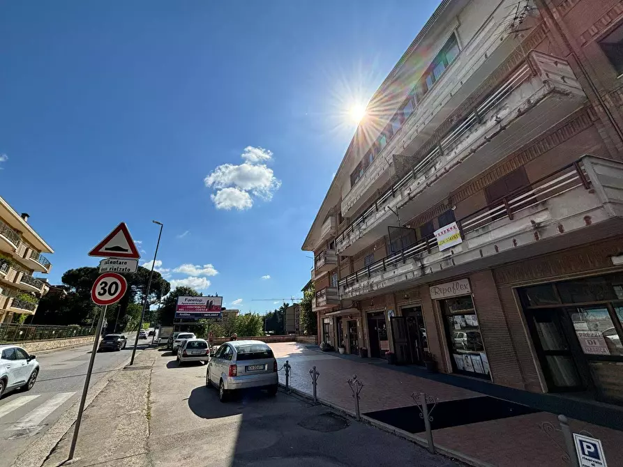 Immagine 21 di Appartamento in vendita  in via annarumma a Avellino