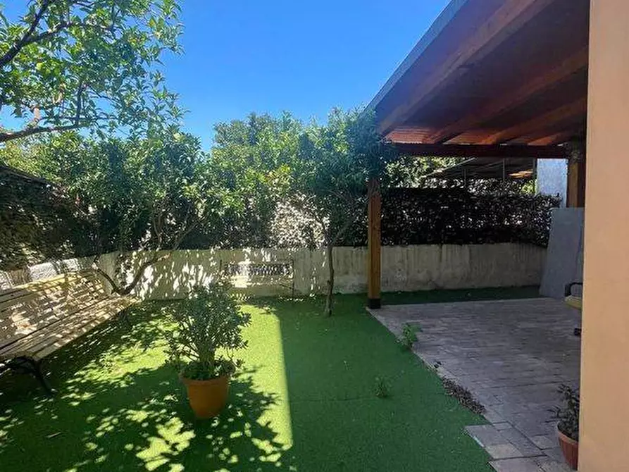 Immagine 10 di Villa in vendita  in VIA AIELLO a Angri