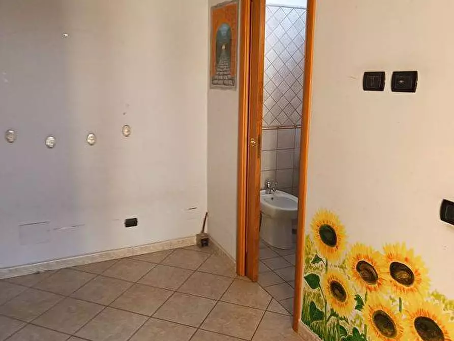 Immagine 25 di Villa in vendita  in VIA AIELLO a Angri