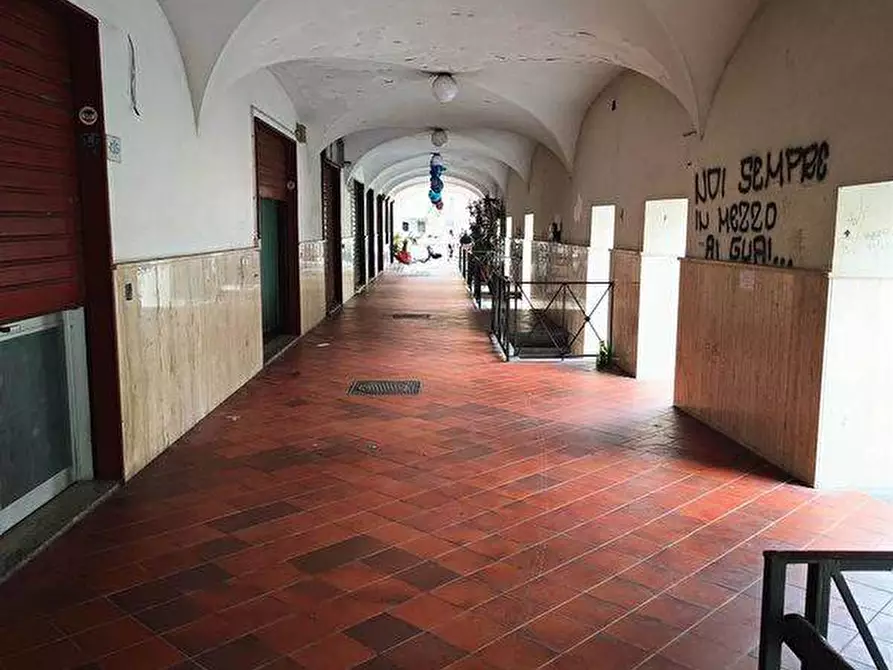Immagine 15 di Locale commerciale in affitto  in VIA ABIGNANTE a Sarno