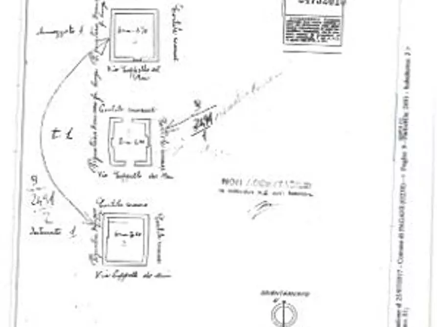Immagine 12 di Locale commerciale in vendita  in VIA AMENDOLA a Pagani