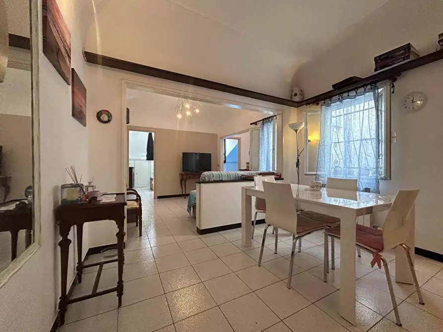 Immagine 1 di Appartamento in vendita  in VIA PAOLO BOSELLI a Savona