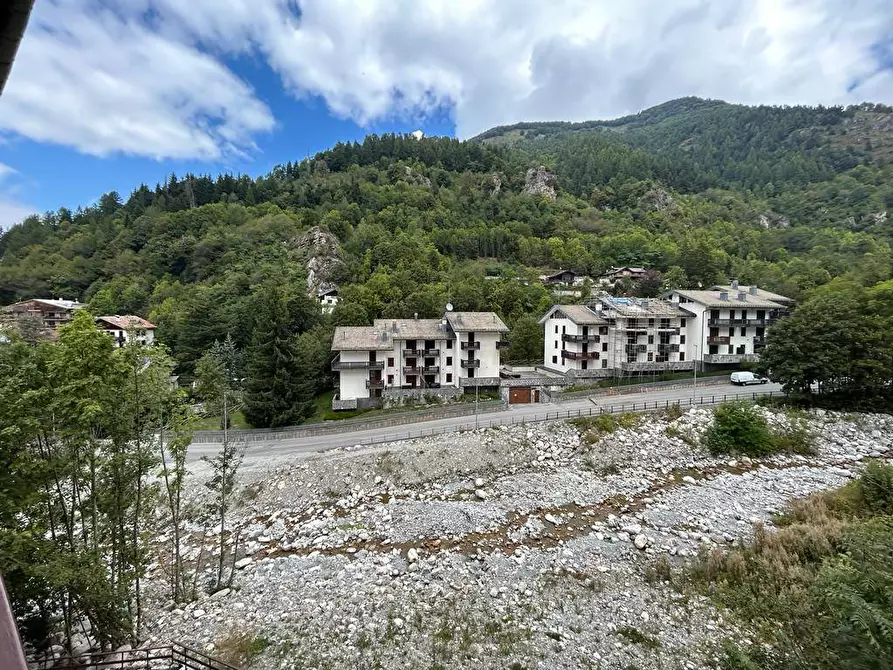 Immagine 13 di Appartamento in vendita  in VIA MONTE CROSS a Limone Piemonte