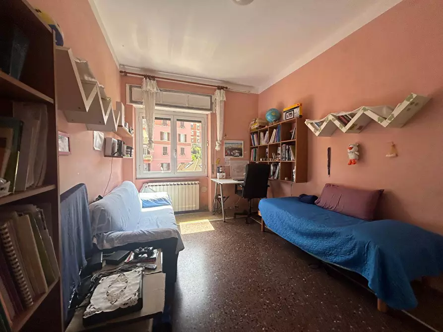 Immagine 1 di Appartamento in vendita  in VIA OXILIA a Savona