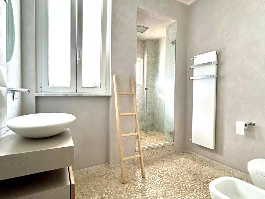 Immagine 28 di Appartamento in vendita  in Via Orazio Grassi a Savona