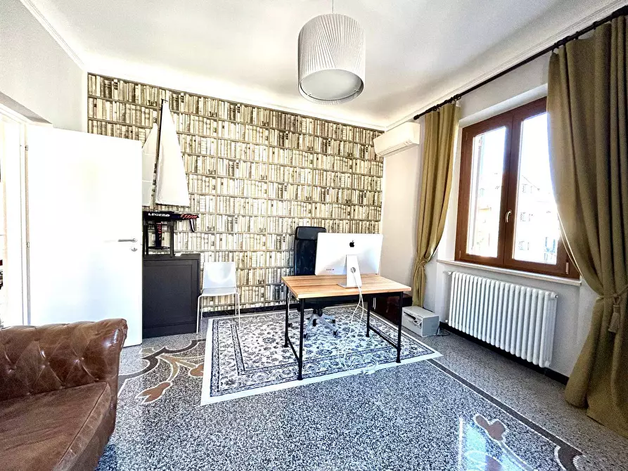 Immagine 5 di Appartamento in vendita  in Via Orazio Grassi a Savona