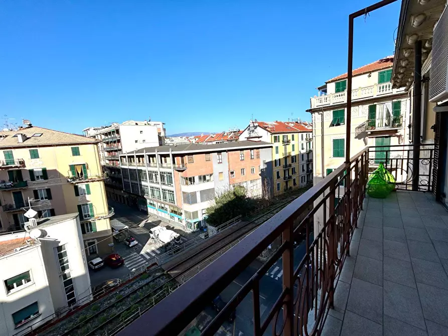 Immagine 8 di Appartamento in vendita  in Via Orazio Grassi a Savona