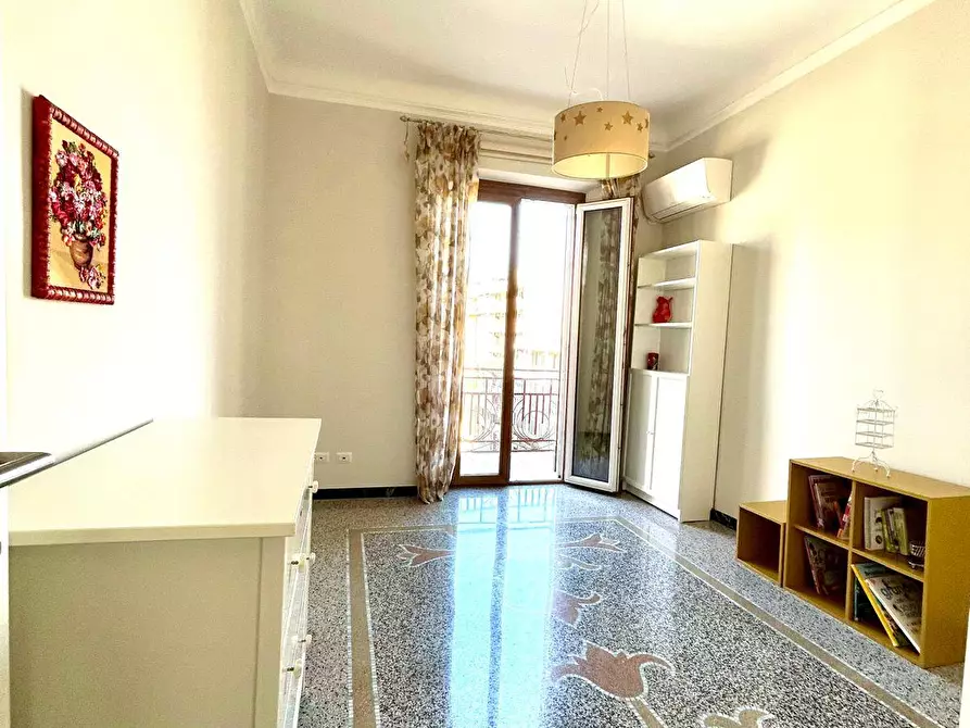 Immagine 9 di Appartamento in vendita  in Via Orazio Grassi a Savona