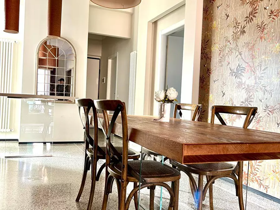 Immagine 17 di Appartamento in vendita  in Via Orazio Grassi a Savona