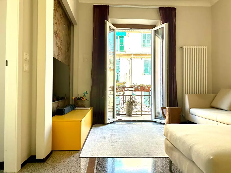 Immagine 25 di Appartamento in vendita  in Via Orazio Grassi a Savona