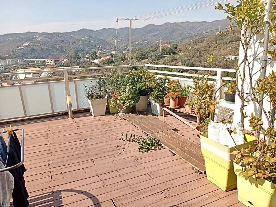 Immagine 22 di Appartamento in vendita  in Via Argentina Altobelli a Savona