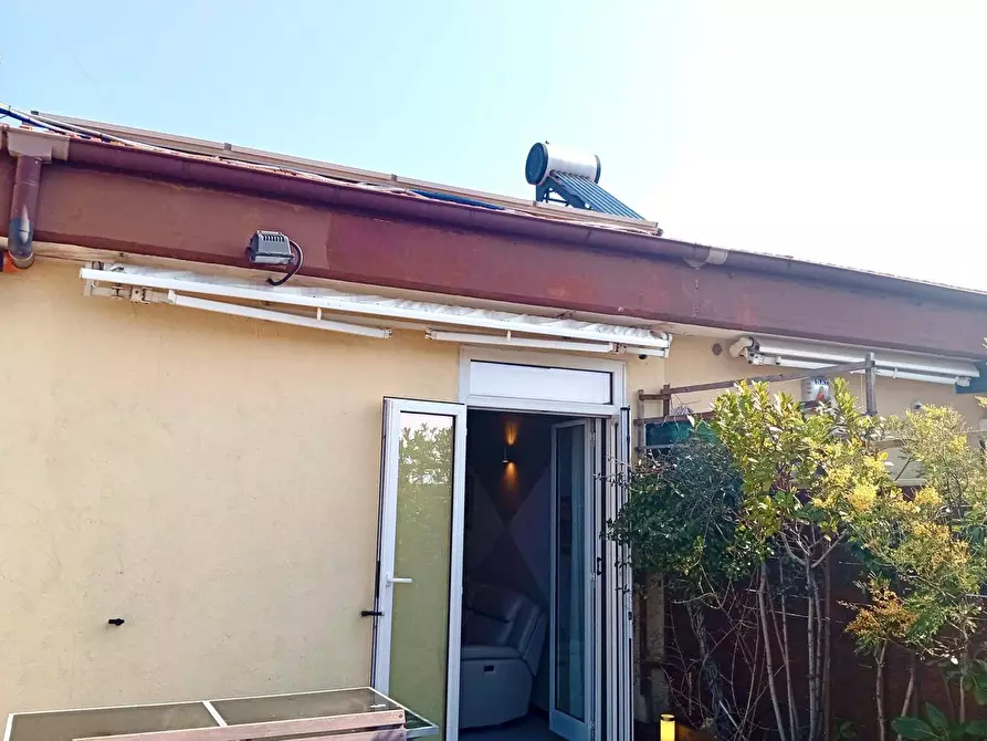 Immagine 20 di Appartamento in vendita  in Via Argentina Altobelli a Savona