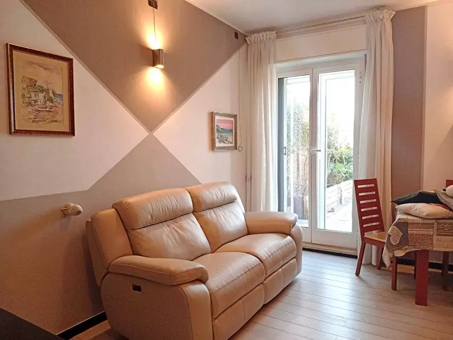 Immagine 6 di Appartamento in vendita  in Via Argentina Altobelli a Savona