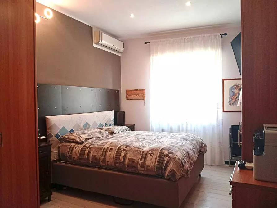 Immagine 12 di Appartamento in vendita  in Via Argentina Altobelli a Savona