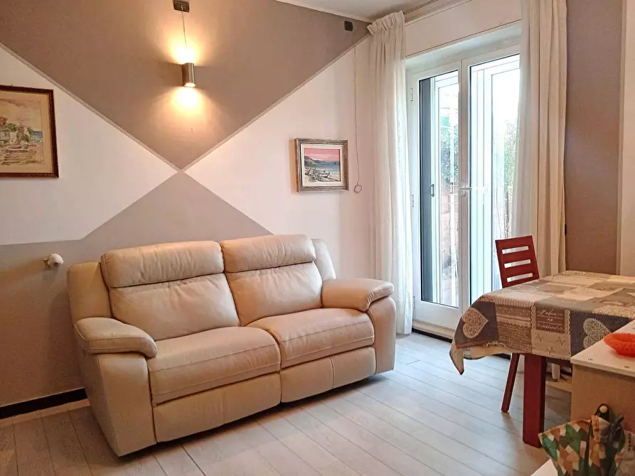 Immagine 5 di Appartamento in vendita  in Via Argentina Altobelli a Savona