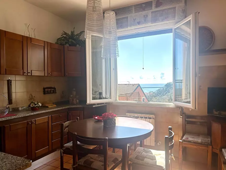 Immagine 7 di Appartamento in vendita  in VIA COLLETTE a Albissola Marina