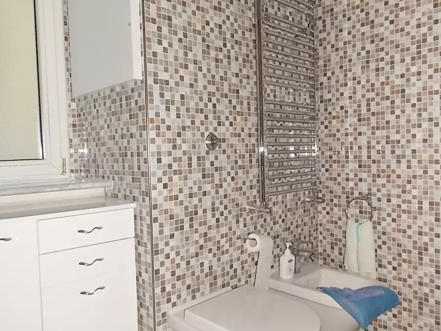 Immagine 9 di Appartamento in affitto  in Corso Giuseppe Mazzini a Catanzaro