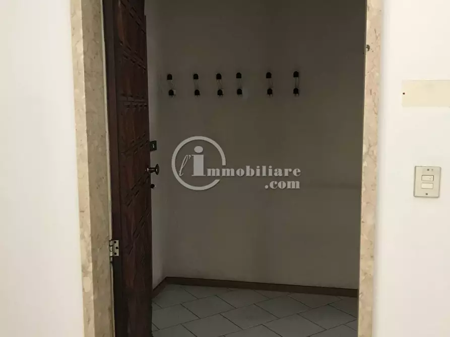 Immagine 4 di Ufficio in vendita  a Busto Arsizio
