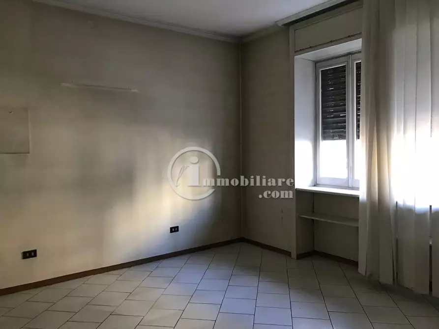 Immagine 7 di Ufficio in vendita  a Busto Arsizio