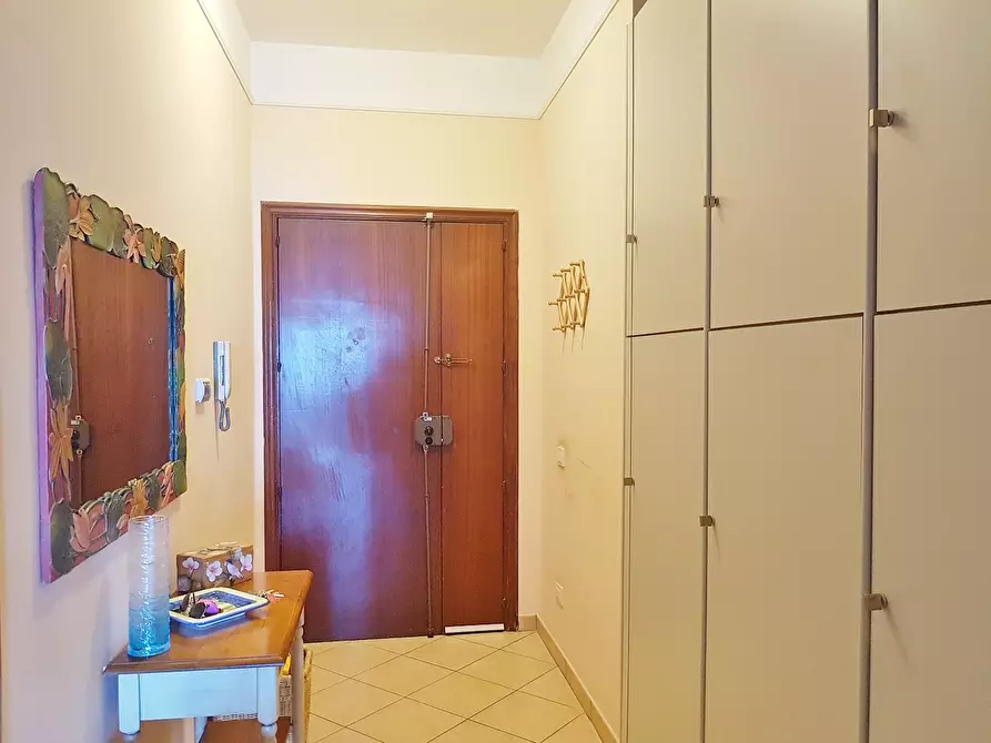 Immagine 2 di Appartamento in affitto  in Via Lungomare a Catanzaro