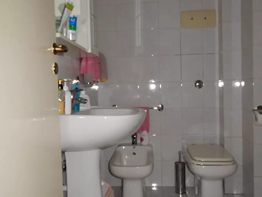 Immagine 11 di Camera in affitto  in Viale Pio X a Catanzaro