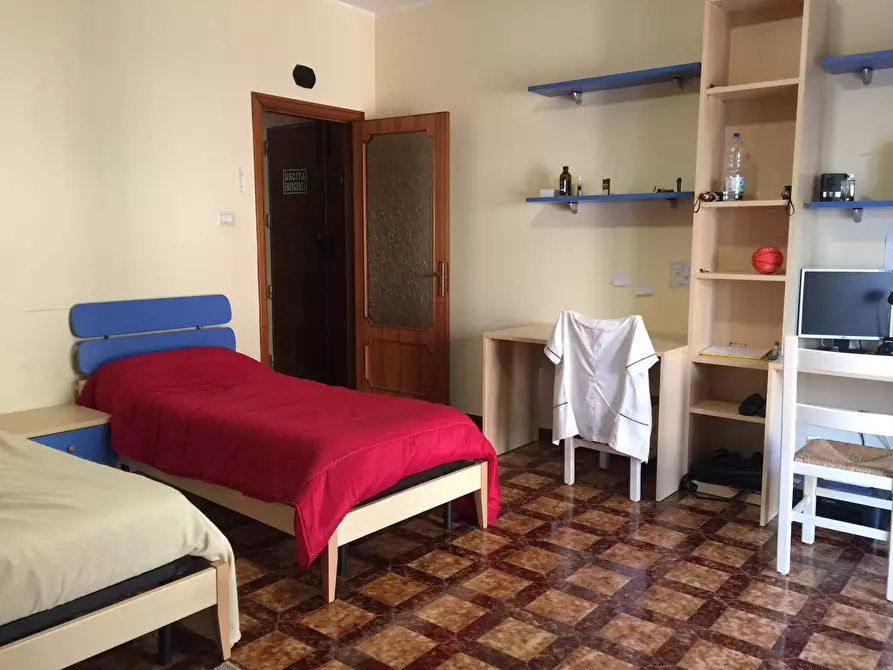 Immagine 7 di Appartamento in affitto  in via Cristoforo Colombo a Catanzaro