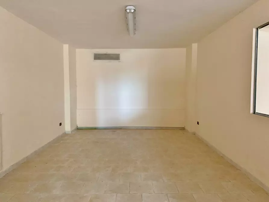 Immagine 6 di Magazzino in affitto  in via Costanzo a Catanzaro