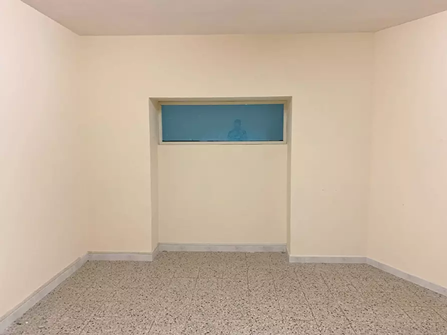 Immagine 4 di Magazzino in affitto  in via Costanzo a Catanzaro