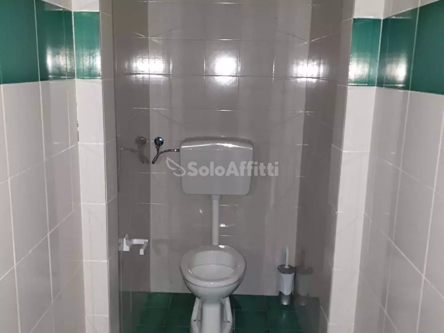 Immagine 8 di Ufficio in affitto  in viale Magna Grecia a Catanzaro