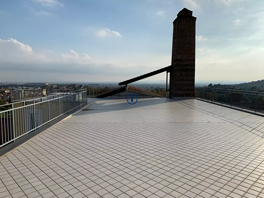 Immagine 2 di Appartamento in vendita  in Via Dei Giardini Reali a Caserta