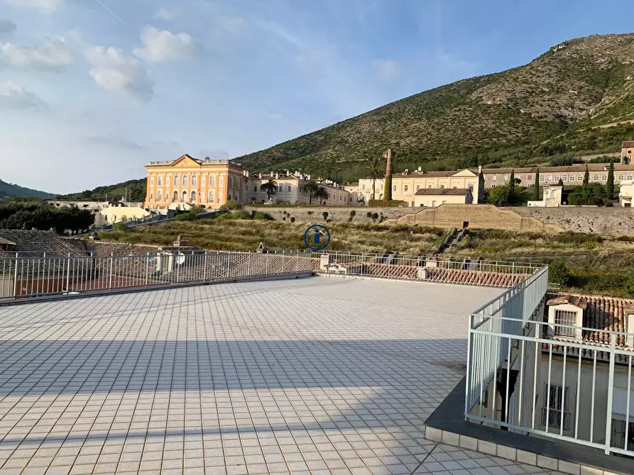 Immagine 5 di Appartamento in vendita  in Via Dei Giardini Reali a Caserta