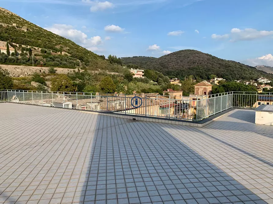 Immagine 6 di Appartamento in vendita  in Via Dei Giardini Reali a Caserta