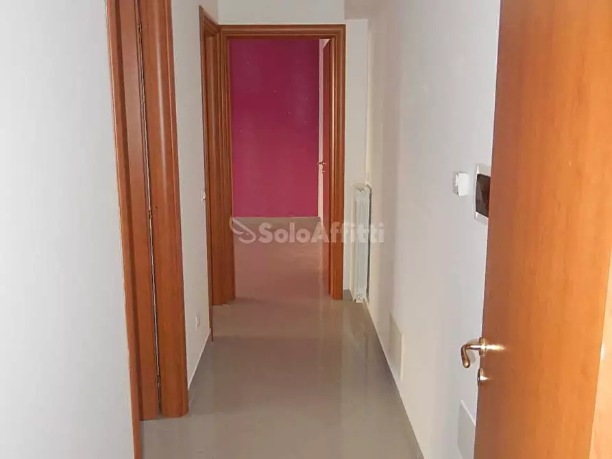 Immagine 3 di Ufficio in affitto  in viale Magna Grecia a Catanzaro