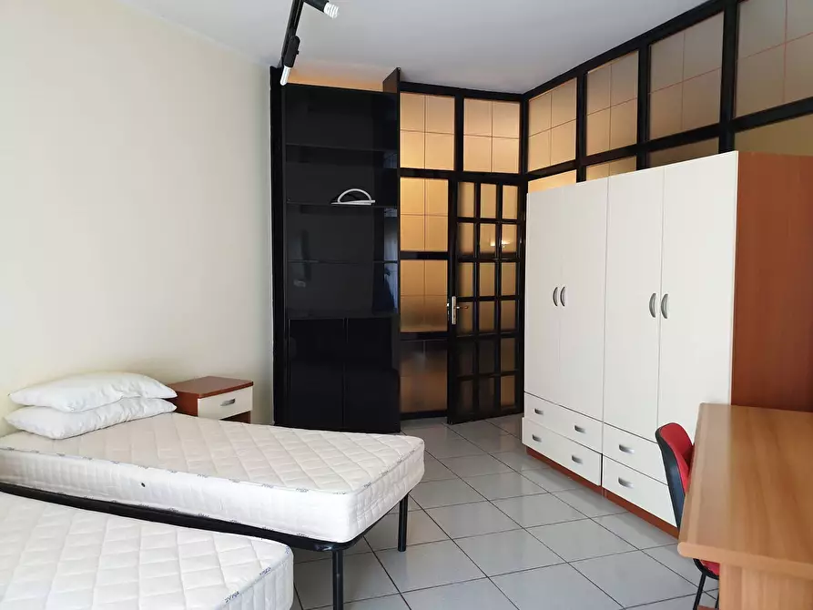 Immagine 9 di Appartamento in affitto  in via Cristoforo Colombo a Catanzaro