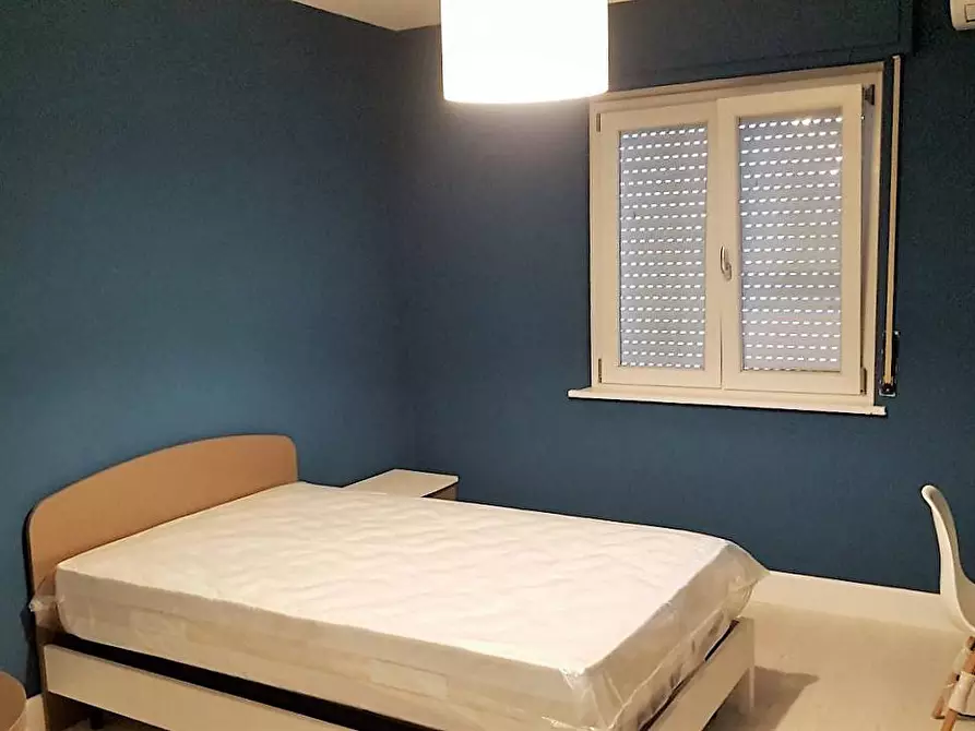 Immagine 4 di Camera in affitto  in Via Enrico Aristippo a Catanzaro