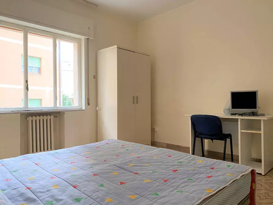 Immagine 9 di Camera in affitto  in via San Brunone di Colonia a Catanzaro