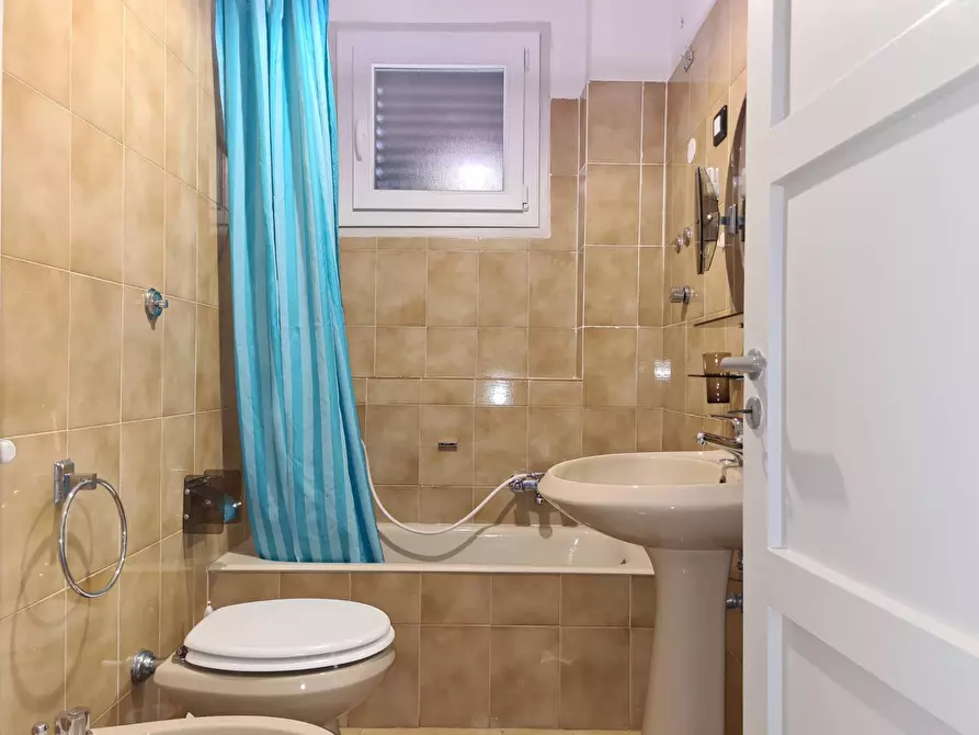 Immagine 12 di Appartamento in affitto  in via Lungomare Stefano Pugliese a Catanzaro