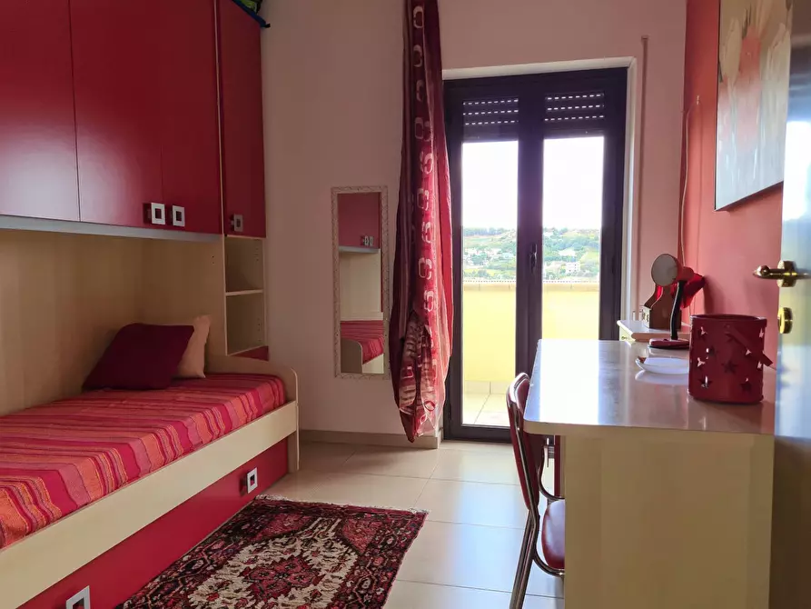 Immagine 4 di Camera in affitto  in Viale Magna Graecia a Catanzaro