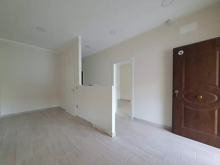 Immagine 3 di Ufficio in affitto  in C.da Donnantona a Borgia