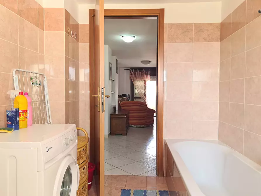 Immagine 12 di Appartamento in affitto  in viale Crotone a Catanzaro