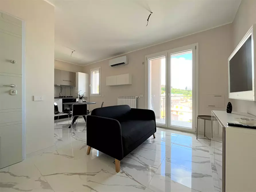 Immagine 1 di Appartamento in affitto  in Viale Crotone a Catanzaro