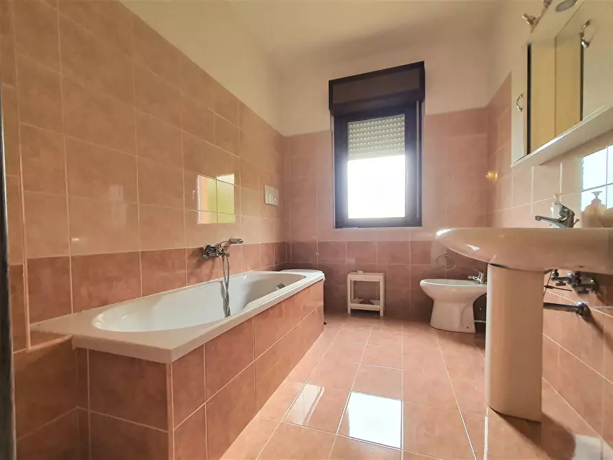 Immagine 14 di Camera in affitto  in Viale Crotone a Catanzaro