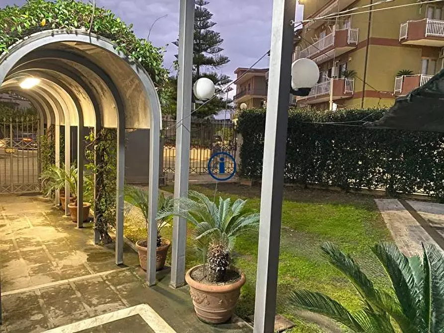 Immagine 1 di Villa in vendita  in Via Trento a Recale