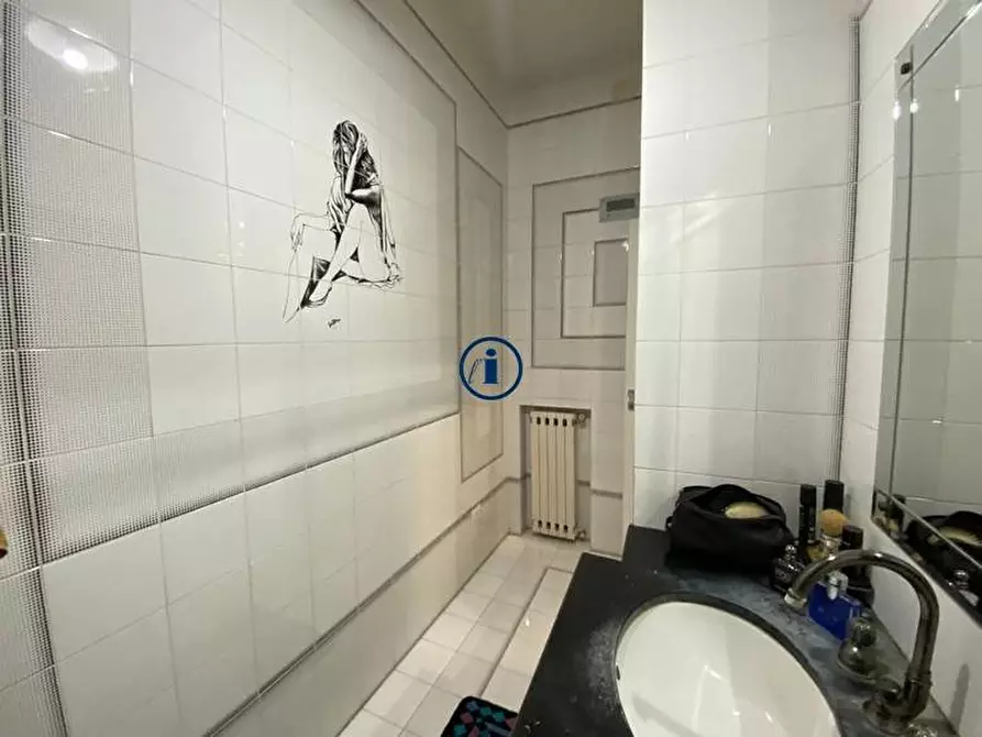 Immagine 29 di Villa in vendita  in Via Trento a Recale