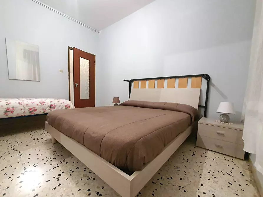 Immagine 1 di Appartamento in vendita  in Via Genova a Catanzaro