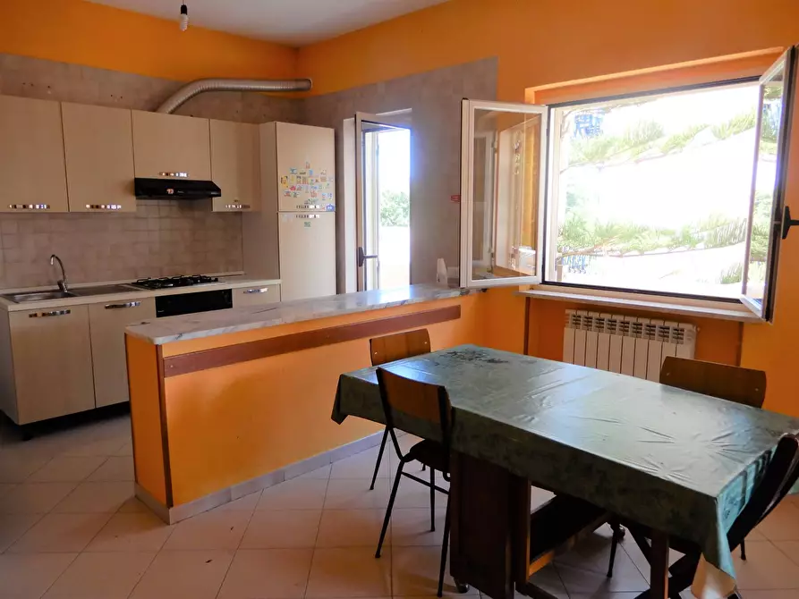 Immagine 1 di Appartamento in affitto  in Viale Crotone a Catanzaro
